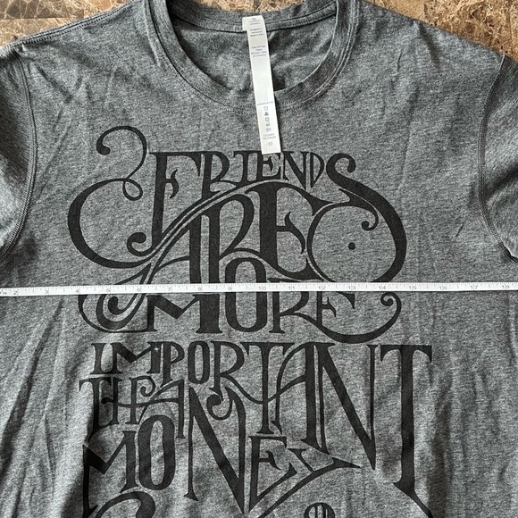 Lululemon Men’s Printed T Shirt EUC - Picture 5 of 5